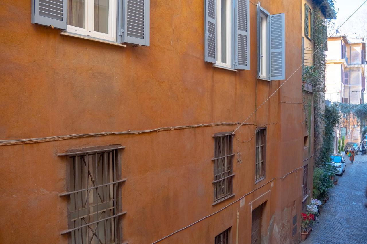 Navona Family House, Rome
